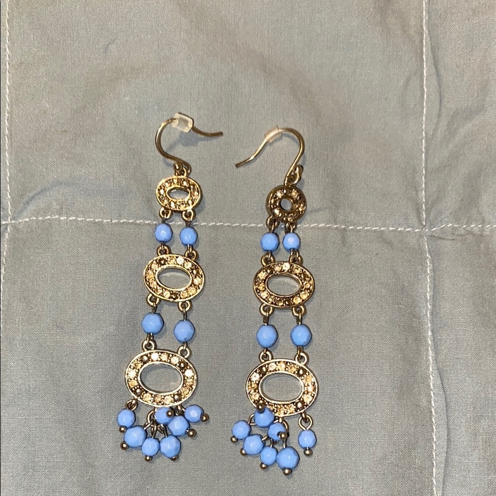💛🩵💛NWOTElegant Gold and Blue Dangle Earrings